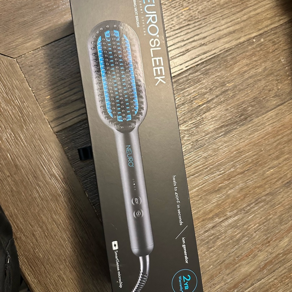 PAUL MITCHELL Neuro Sleek Smoothing Hot Brush - Black and Blue